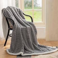 Coperta Plaid in Sherpa per Letto e Divano