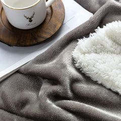 Coperta Plaid in Pile Agnellato